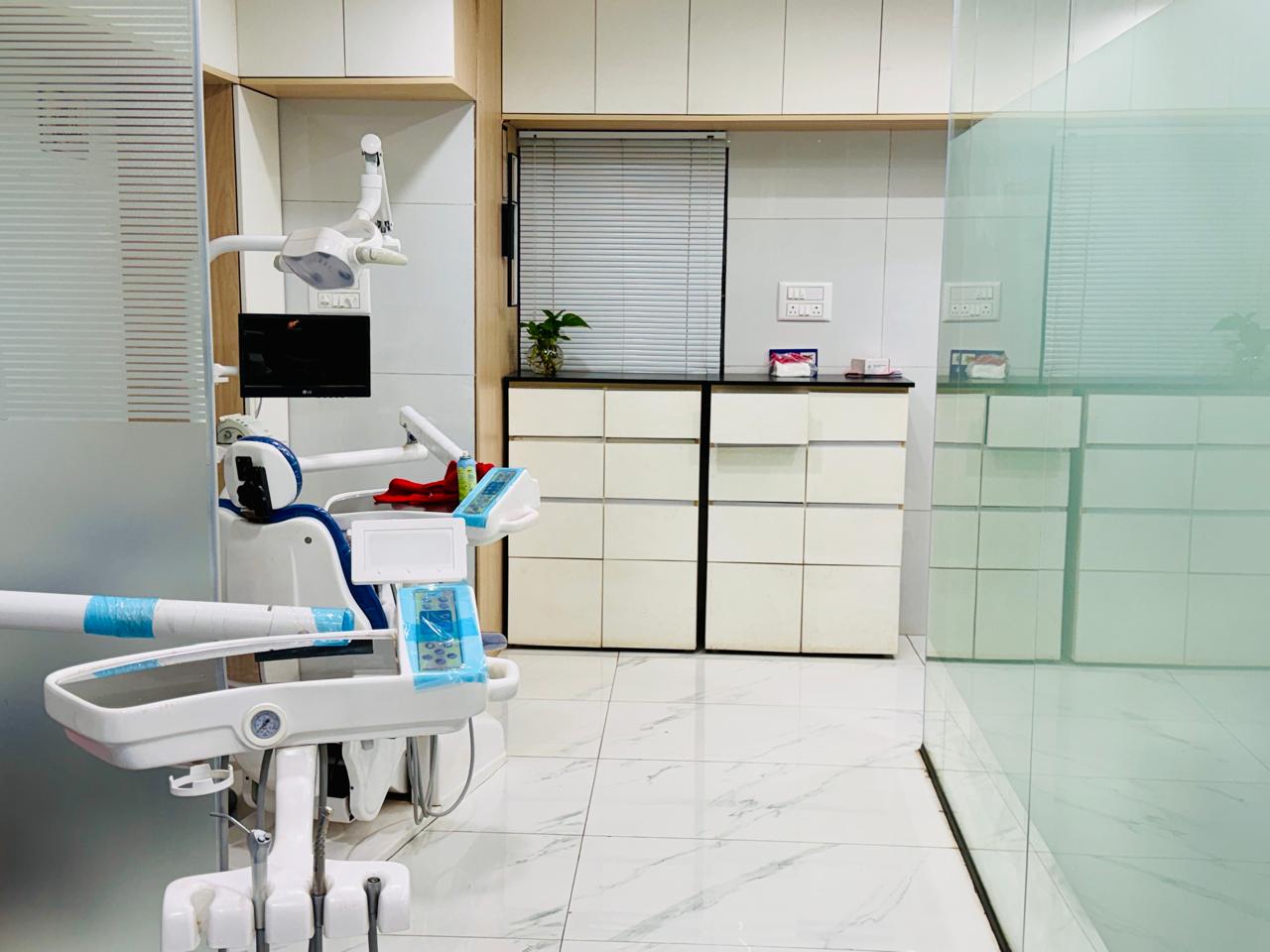 Asian Dental Clinic interior view 2
